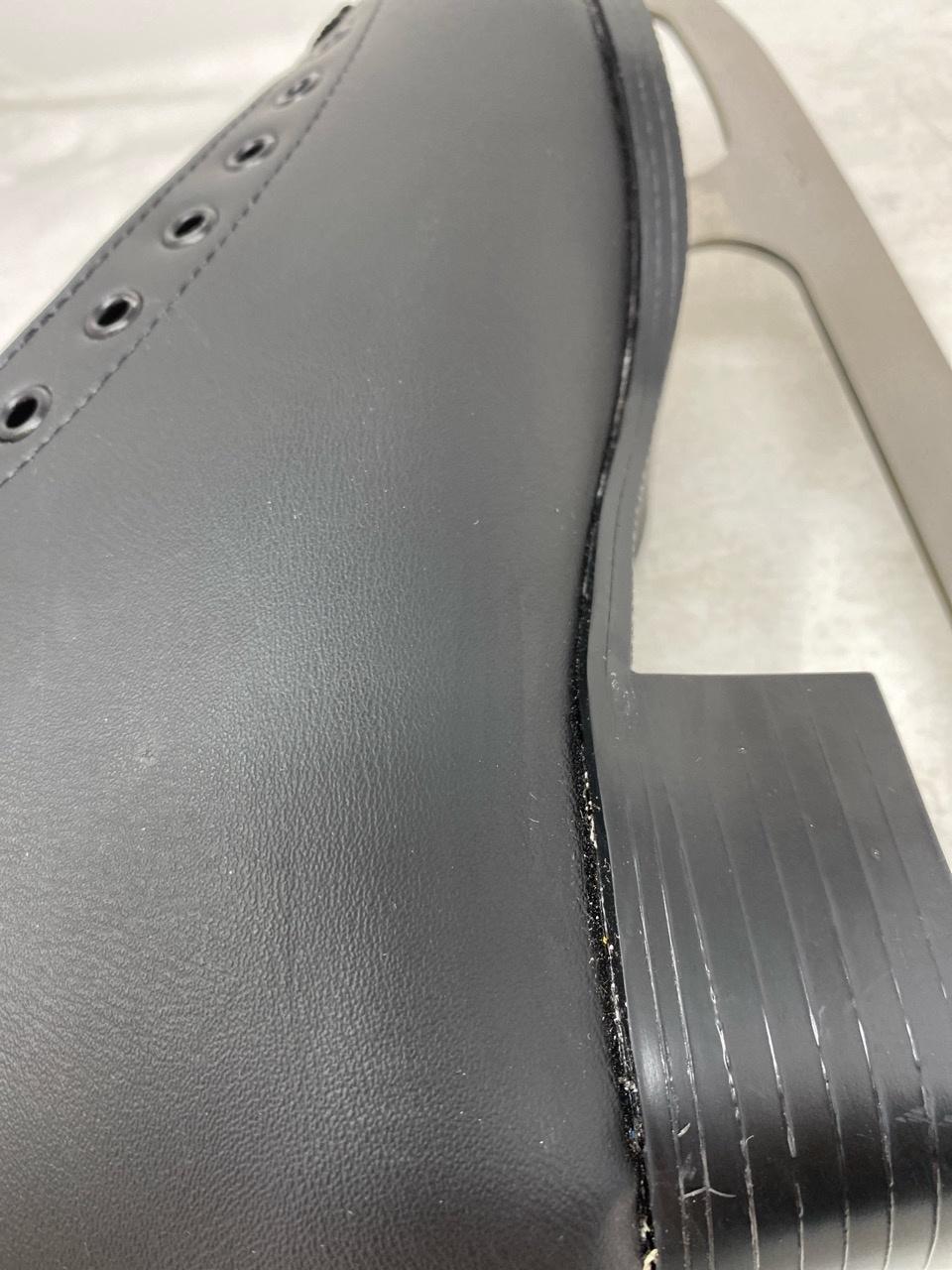 Botas Robin Adult 7 – Good Condition, Minor Stains and Glue Traces 10