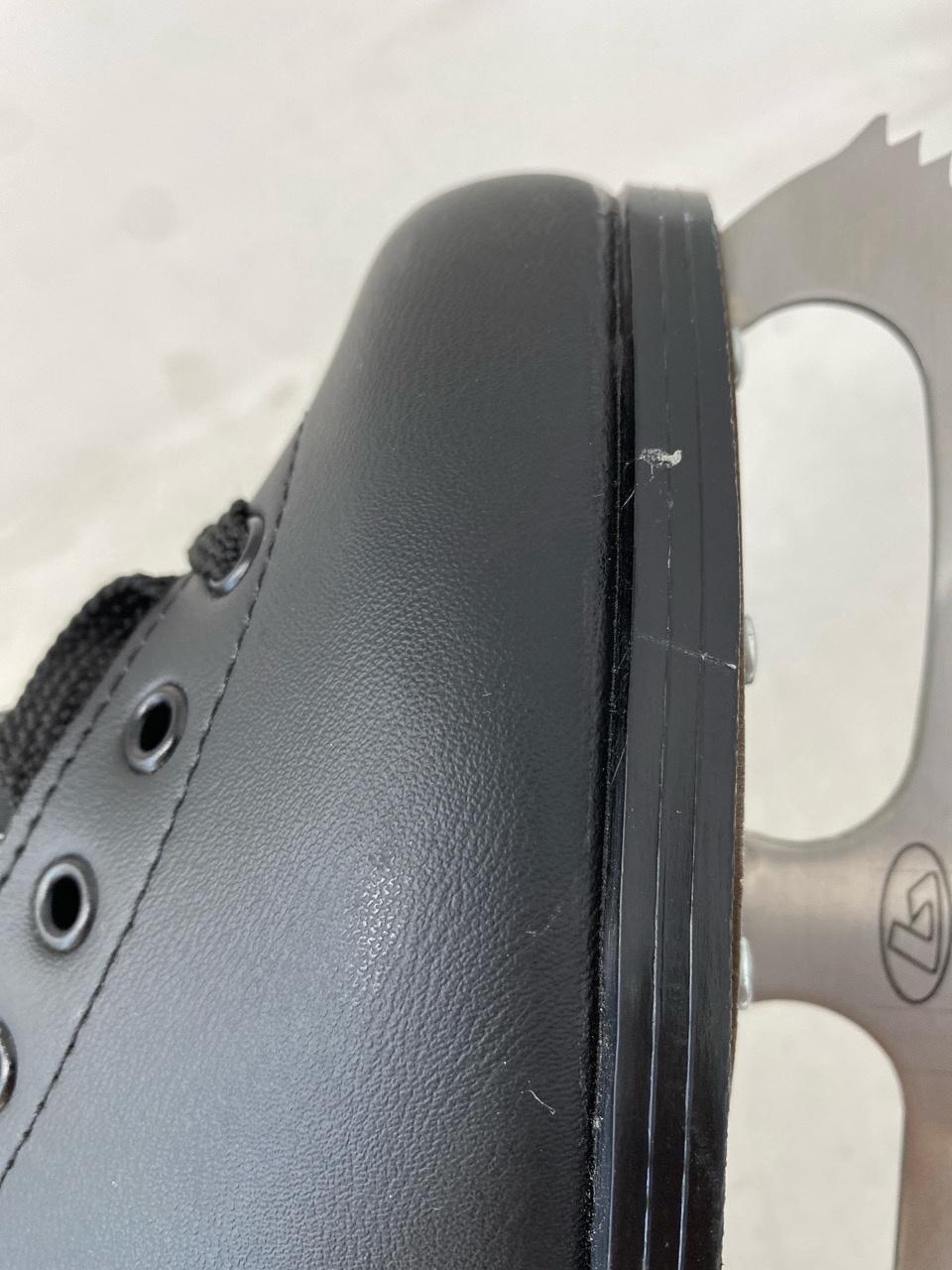 Botas Robin Adult 7 – Good Condition, Minor Stains and Glue Traces 6