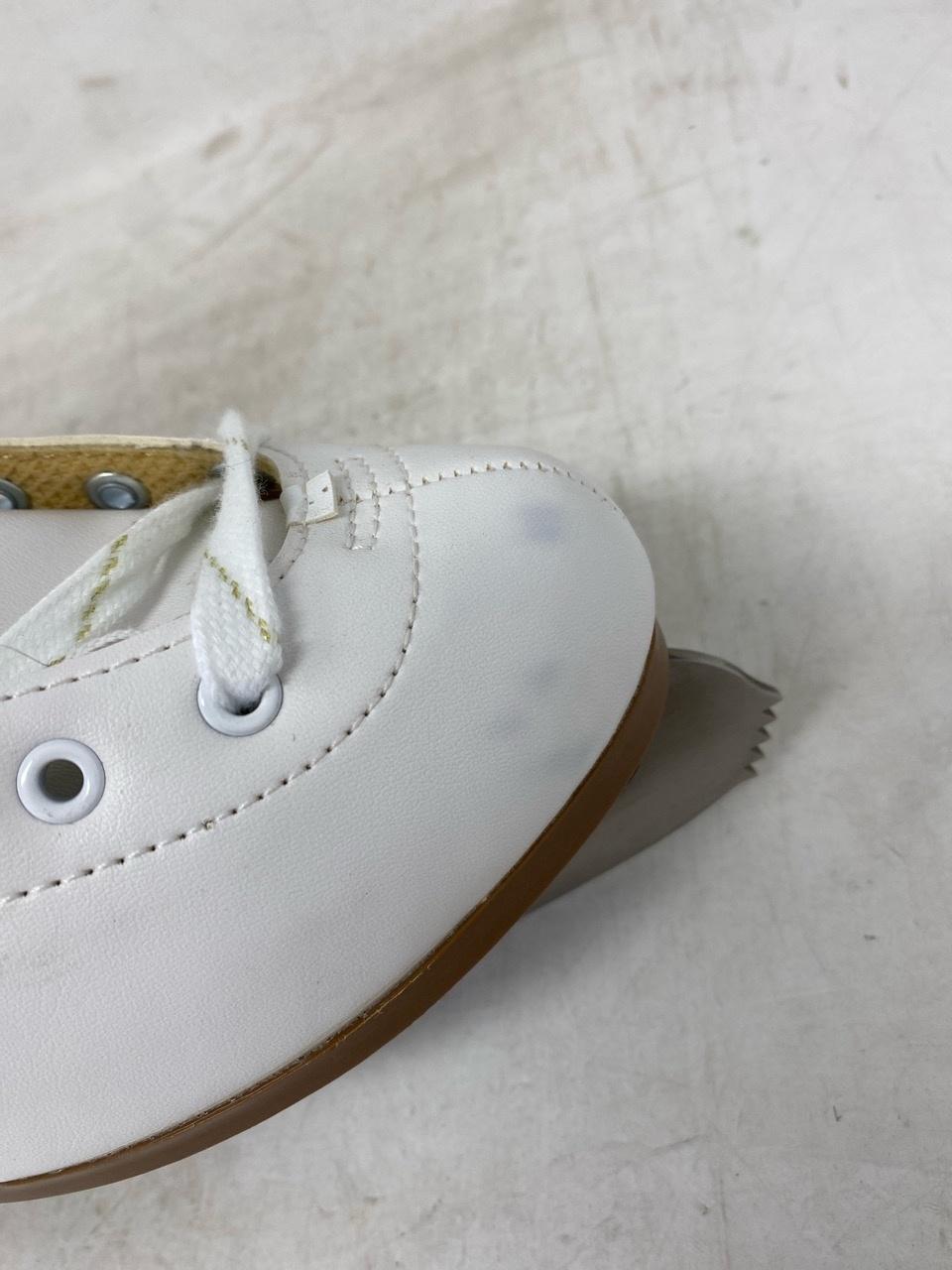 DBX Classic Adult 5 – Good Condition, Minor Stains 5 DBX Classic Adult 5 – Good Condition, Minor Stains 5