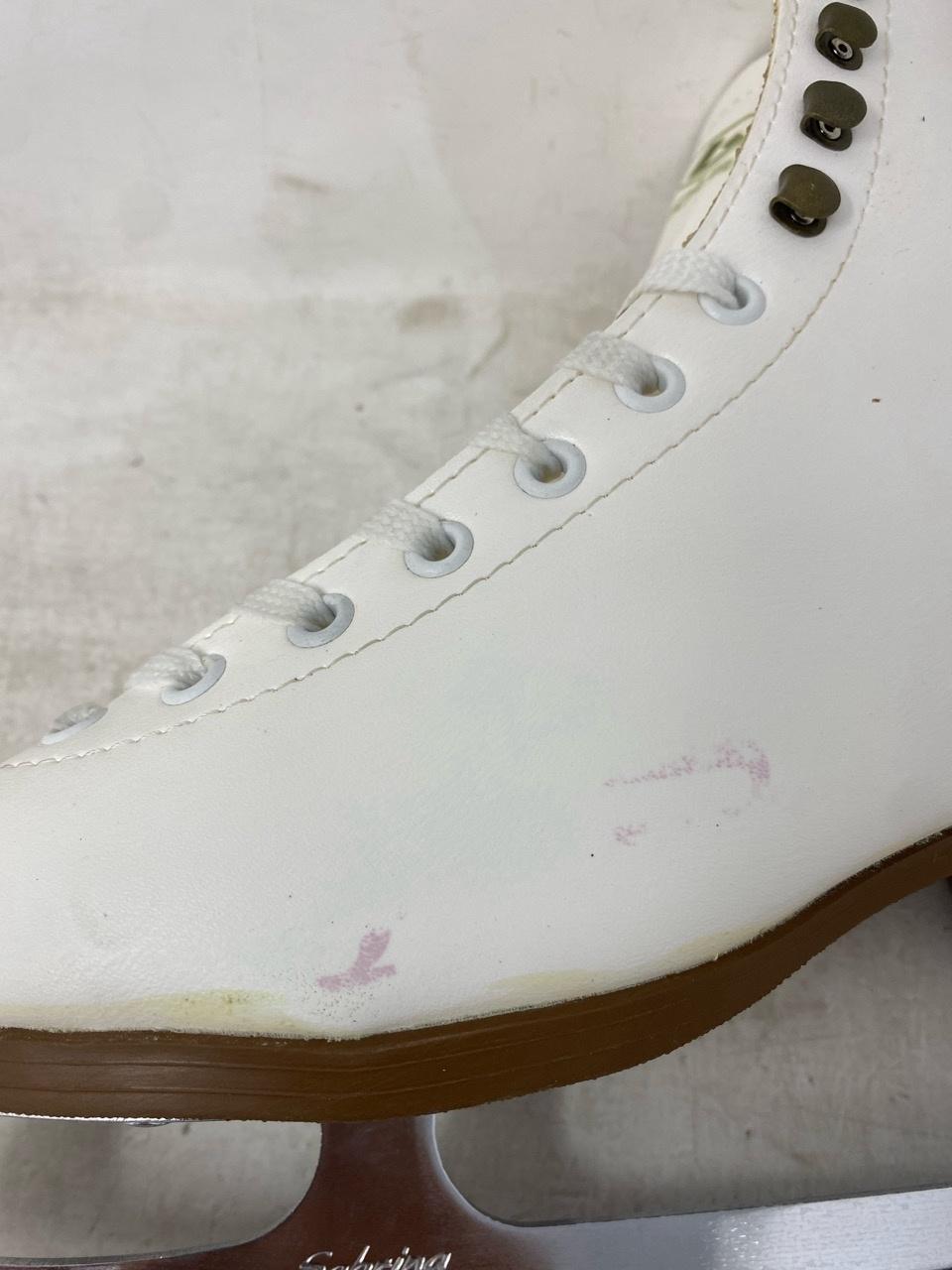 Botas Regina Adult 7.5 – Good Condition, Minor Scratches and Stains 5