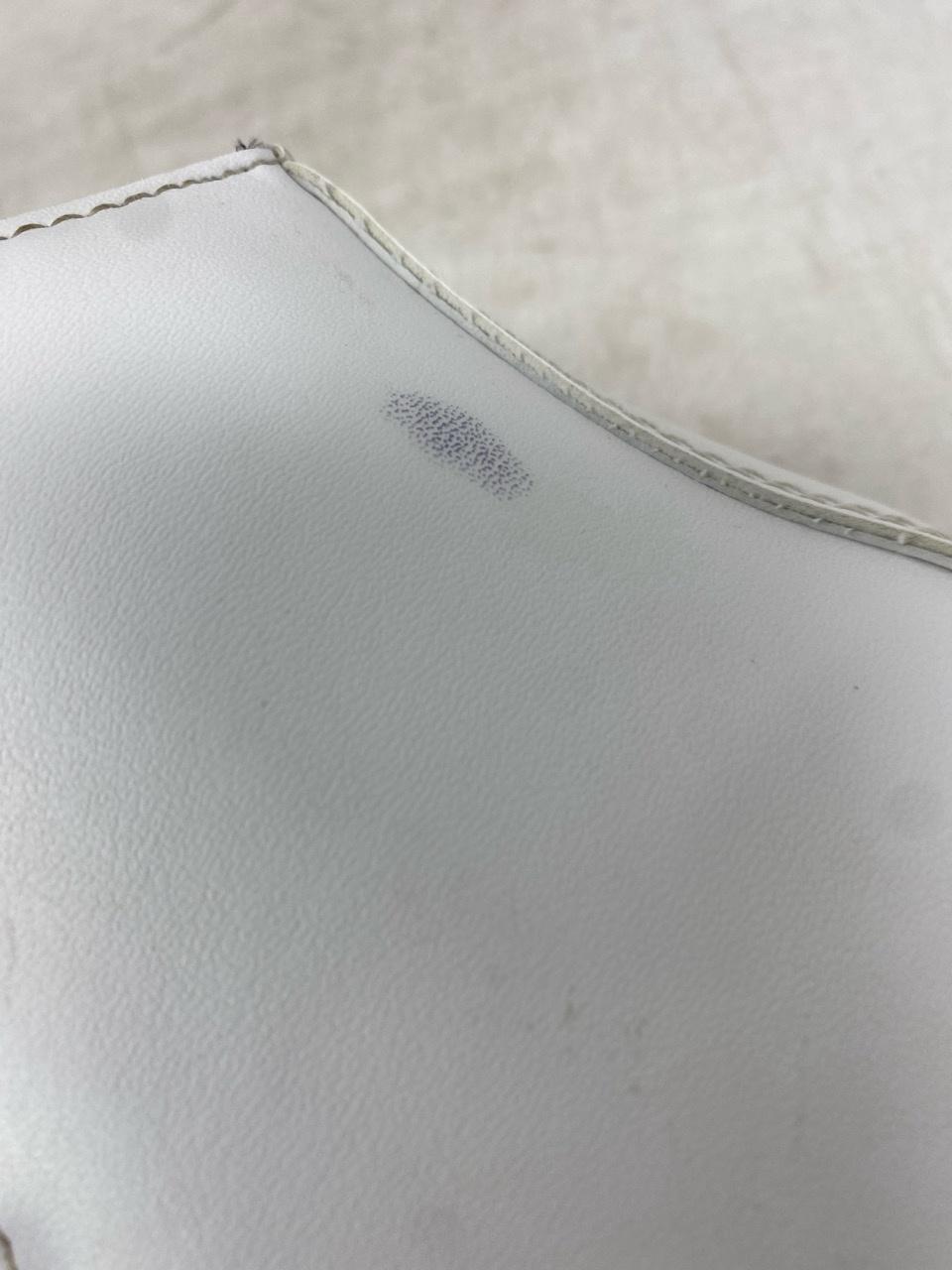DBX Adult 6 – Good Condition, Minor Stains 5 DBX Adult 6 – Good Condition, Minor Stains 5