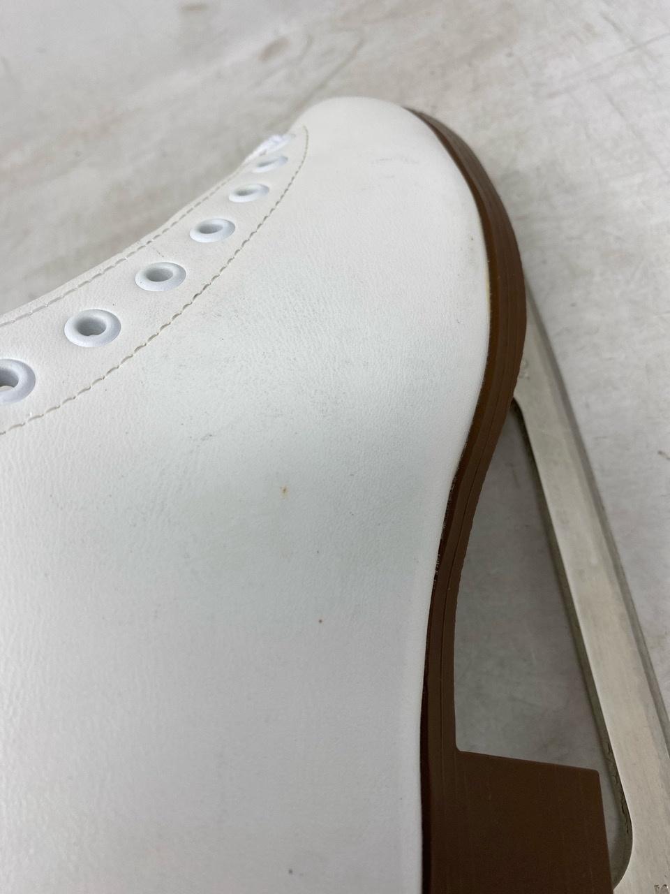 Botas REGINA Adult 8.5 – Excellent Condition, Minor Stains 5