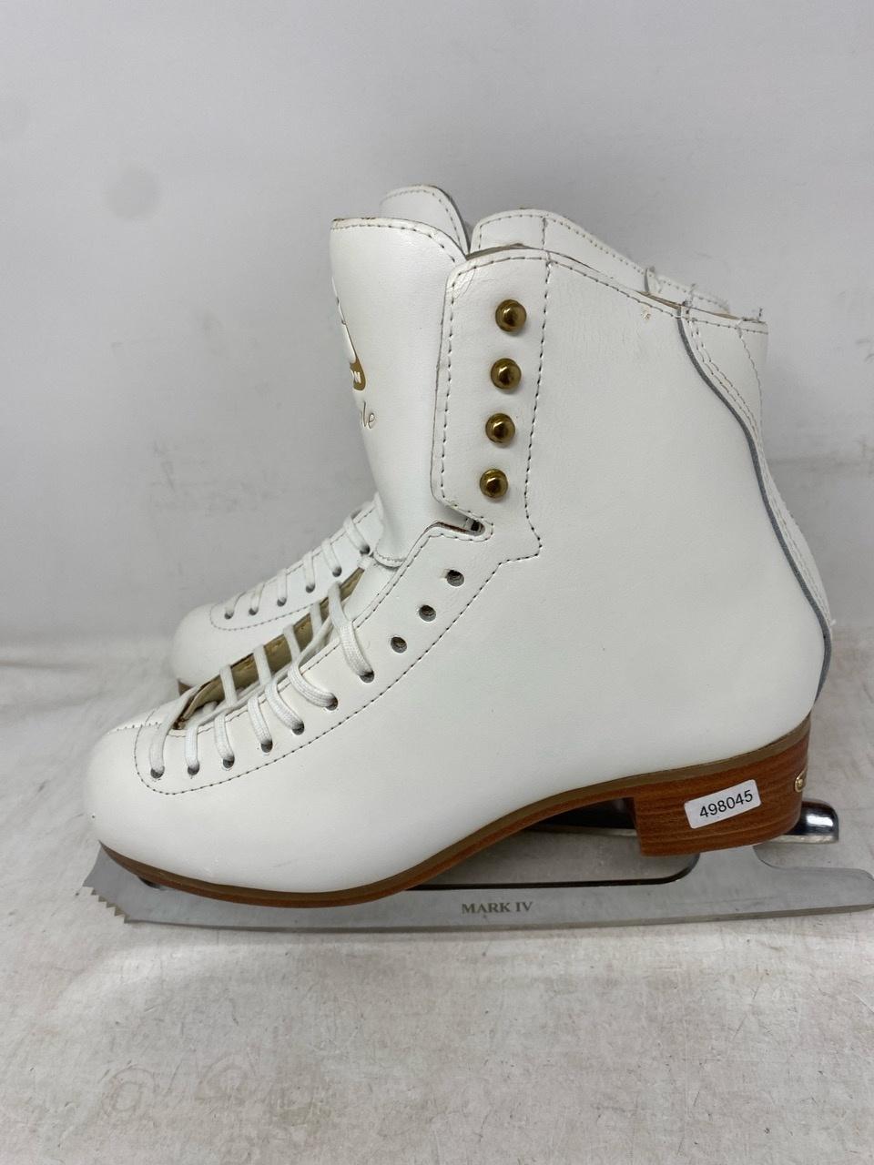 Jackson Ultima DJ2070 Adult 9 Width: B – Poor Condition, Moderate Scratches and Stains 2