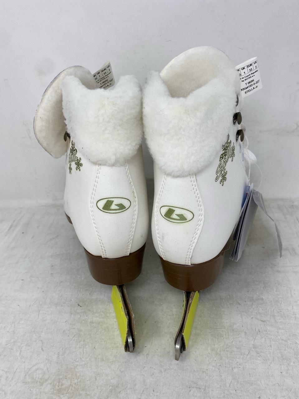 Botas STELLA Kids 2 – Poor Condition, Stained and Dirty 3 Botas STELLA Kids 2 – Poor Condition, Stained and Dirty 3