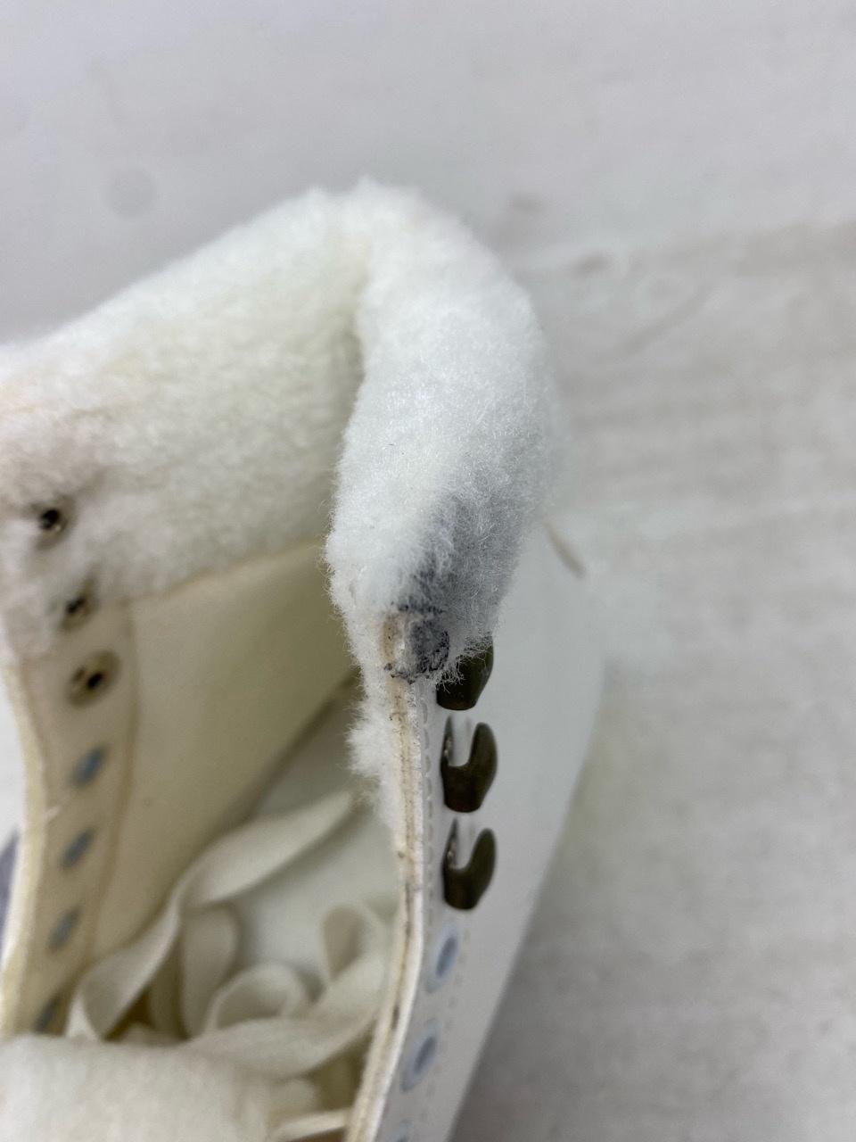 Botas STELLA Kids 2 – Poor Condition, Stained and Dirty 6 Botas STELLA Kids 2 – Poor Condition, Stained and Dirty 6